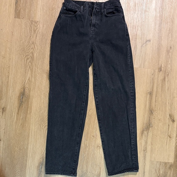 Madewell Denim - Madewell Women's Straight Leg Jeans in Black Wash